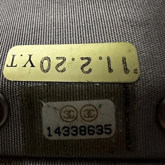 Chanel Matelasse Patent Orange Leather 6 Ring Key Case Card Holder with COA card - Picture 7 of 7